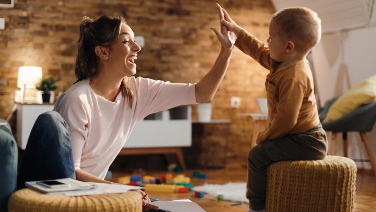 Garde d'enfant en 2026 : quelles aides pour réduire la facture ?